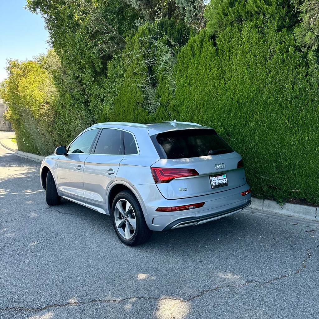 audi q5 2022 WA1BBAFY0N2085045 image audi q5 2022 WA1BBAFY0N2085045 image