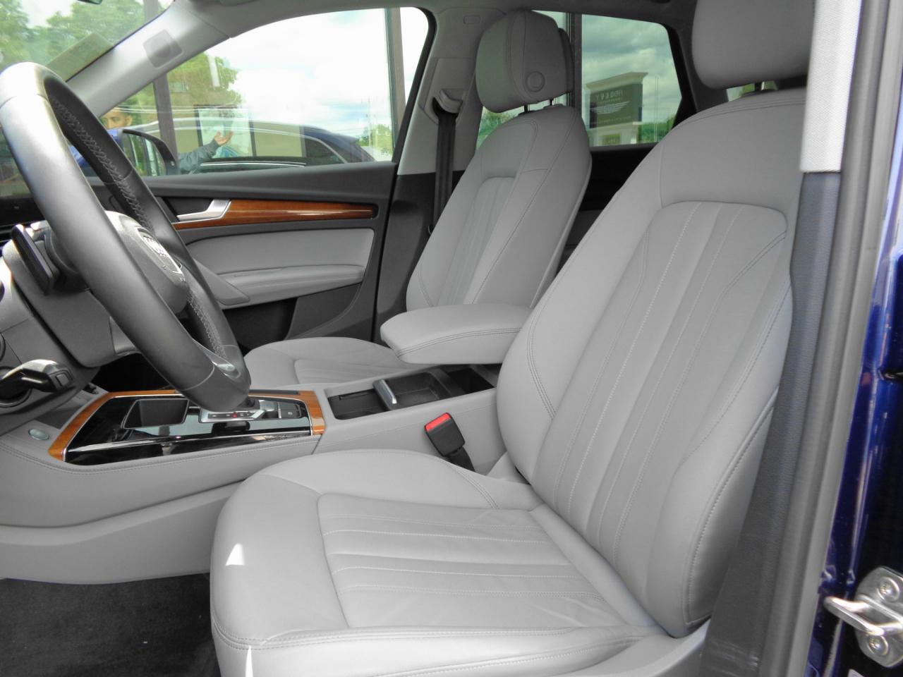 audi q5 2022 WA1EAAFY2N2115680 image audi q5 2022 WA1EAAFY2N2115680 image