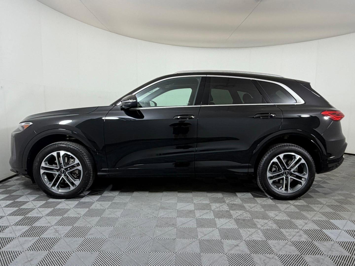 audi q5 2025 WA11AAGU6S2101643 image audi q5 2025 WA11AAGU6S2101643 image