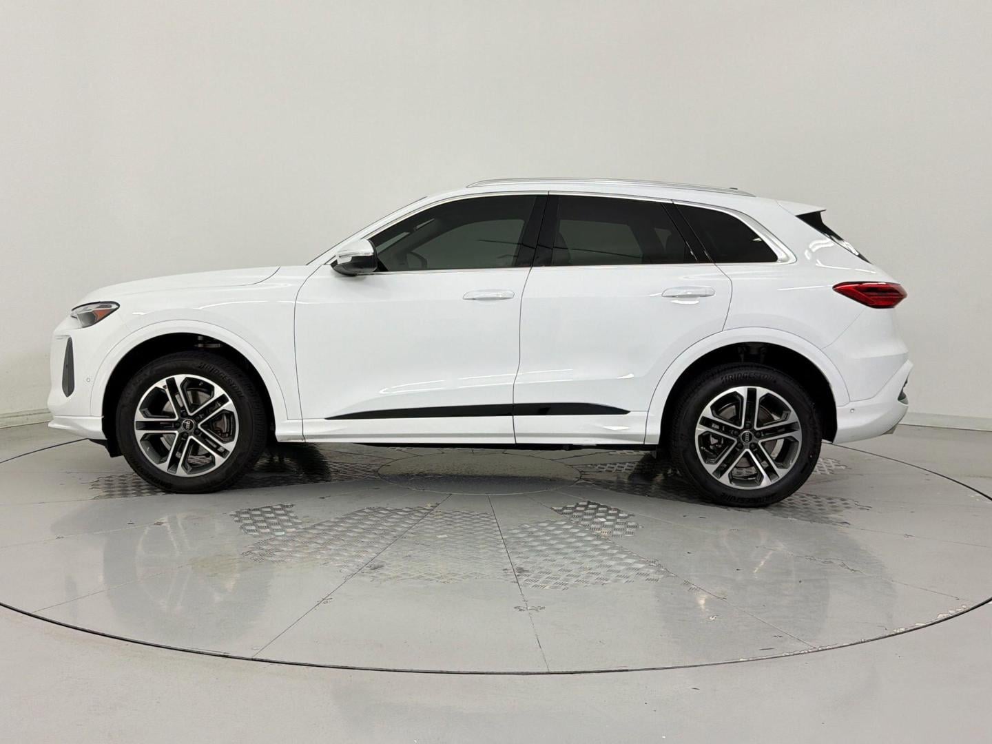 audi q5 2025 WA11AAGU7S2101750 image audi q5 2025 WA11AAGU7S2101750 image