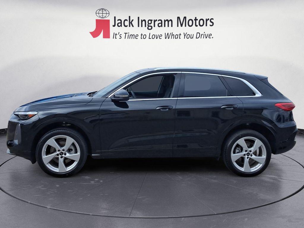 audi q5 2025 WA12AAGU4S2014229 image audi q5 2025 WA12AAGU4S2014229 image