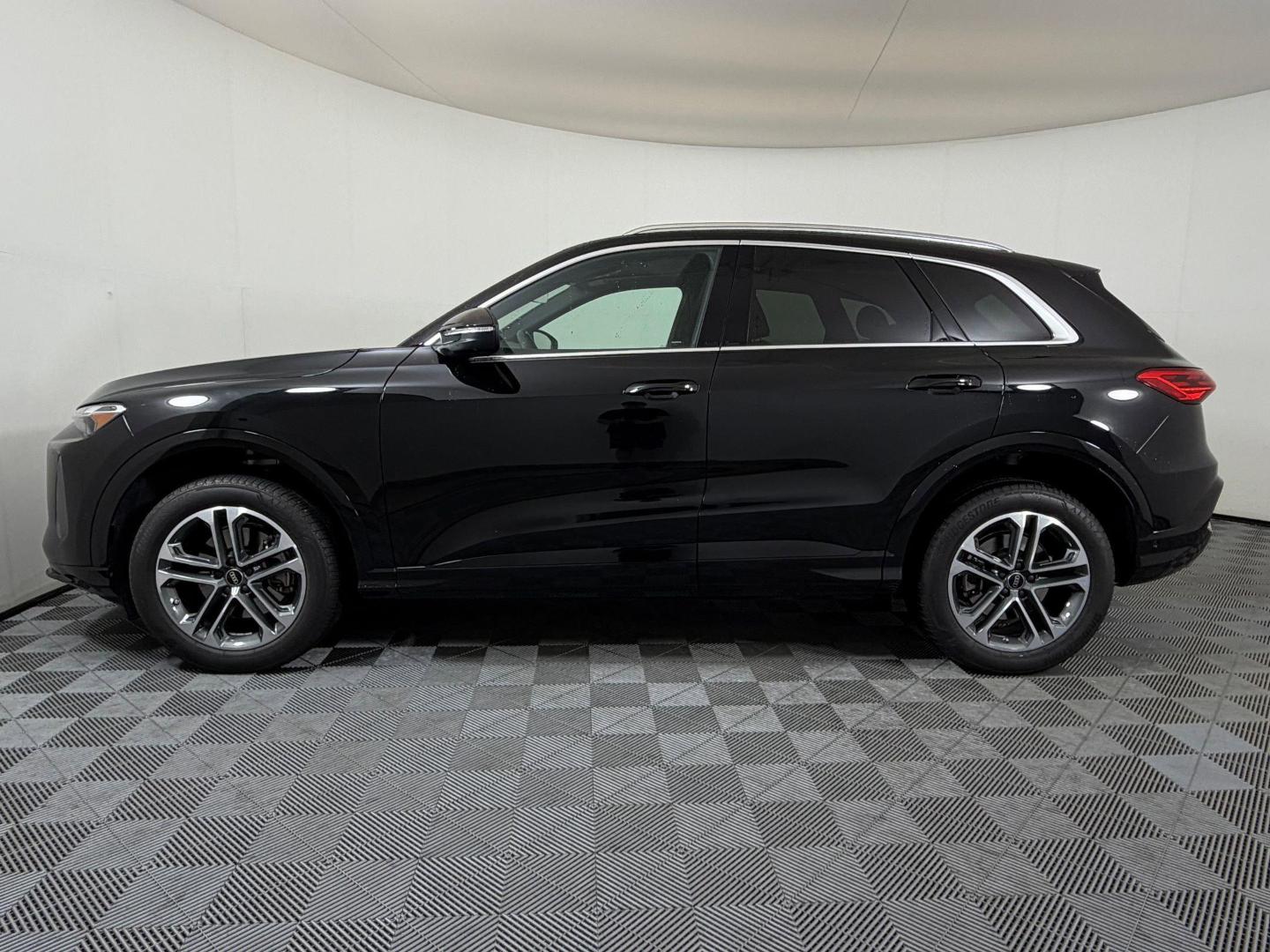 audi q5 2025 WA11AAGU0S2106109 image audi q5 2025 WA11AAGU0S2106109 image