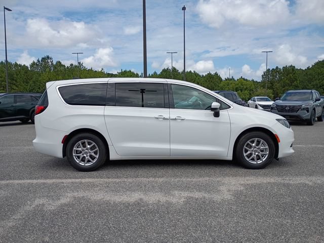 chrysler voyager 2023 2C4RC1CG2PR566352 image chrysler voyager 2023 2C4RC1CG2PR566352 image
