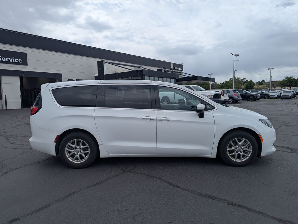 chrysler voyager 2023 2C4RC1CGXPR597722 image chrysler voyager 2023 2C4RC1CGXPR597722 image