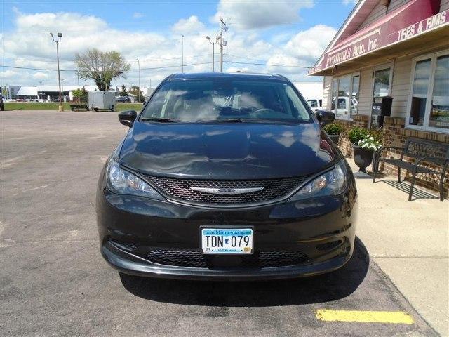 chrysler voyager 2023 2C4RC1CG5PR601644 image chrysler voyager 2023 2C4RC1CG5PR601644 image