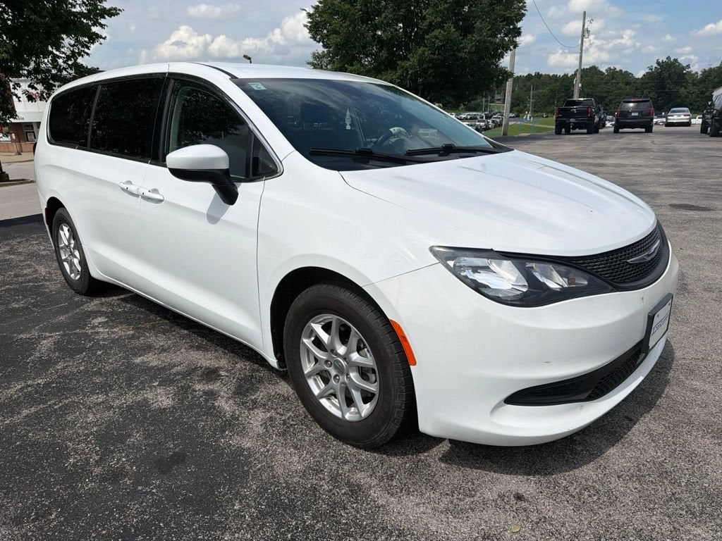 chrysler voyager 2023 2C4RC1CGXPR533521 image chrysler voyager 2023 2C4RC1CGXPR533521 image