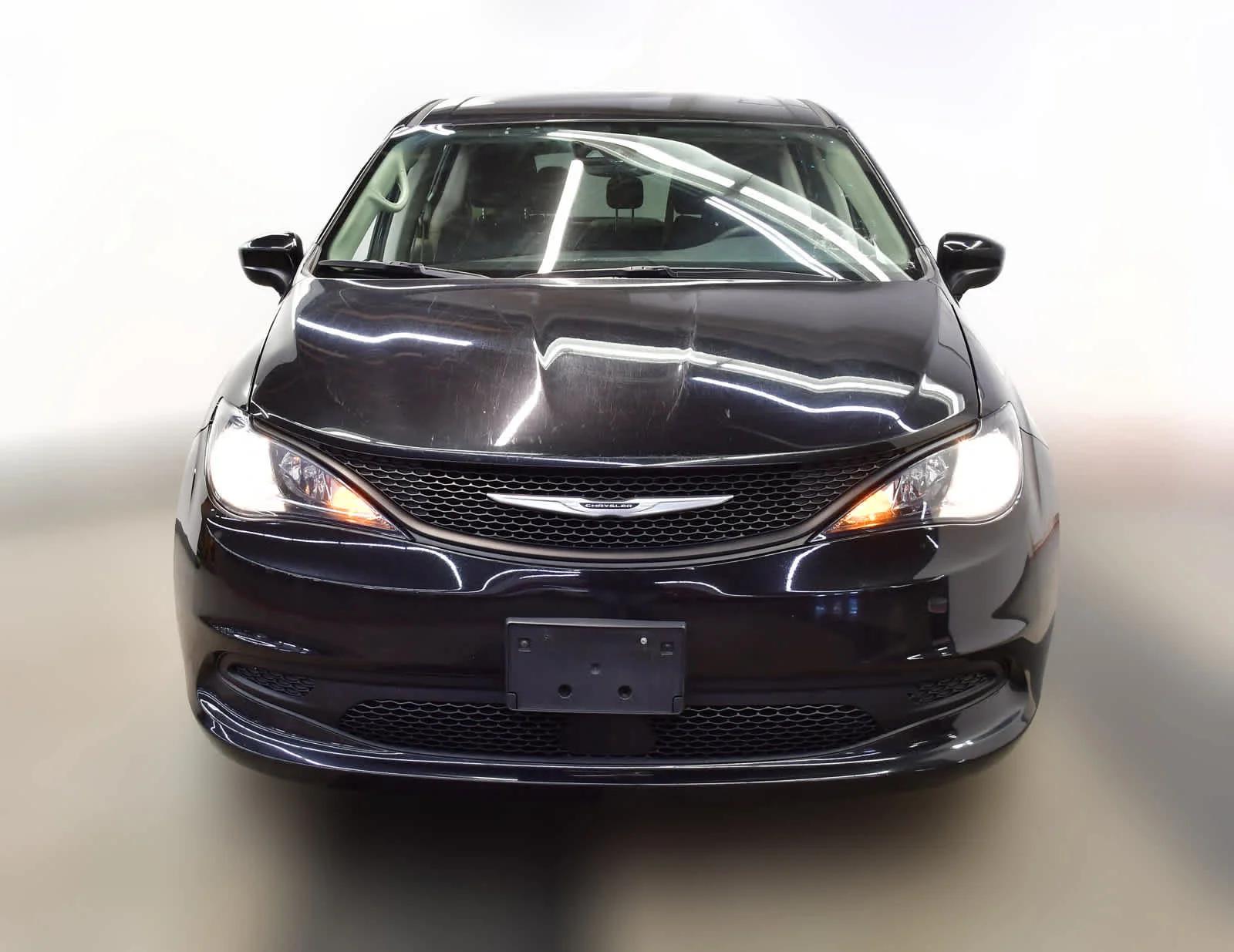 chrysler voyager 2023 2C4RC1CG3PR600928 image chrysler voyager 2023 2C4RC1CG3PR600928 image