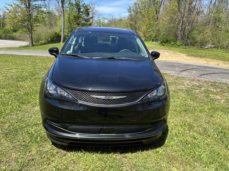 chrysler voyager 2023 2C4RC1CG0PR522494 image chrysler voyager 2023 2C4RC1CG0PR522494 image