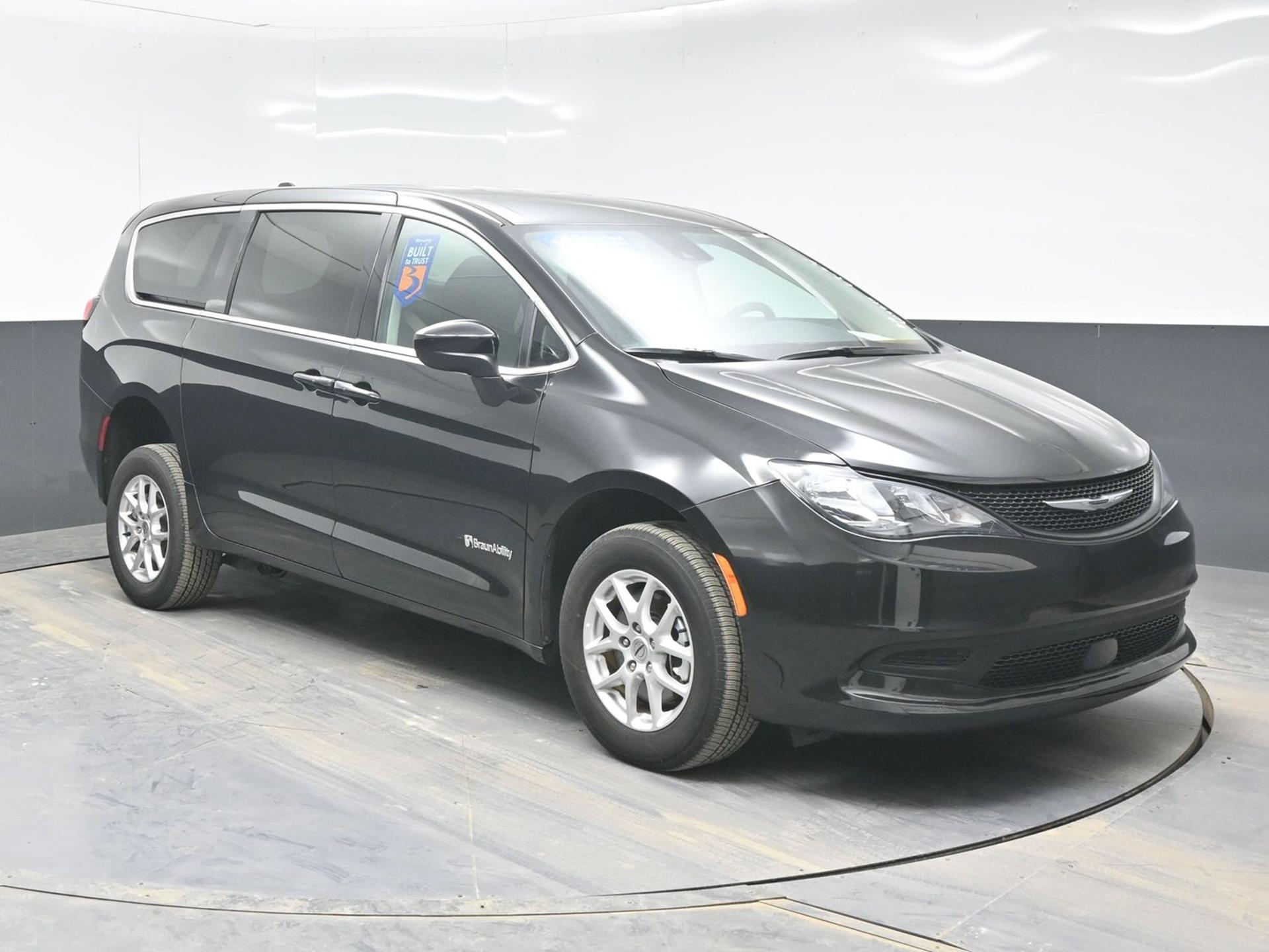chrysler voyager 2023 2C4RC1CGXPR603325 image chrysler voyager 2023 2C4RC1CGXPR603325 image
