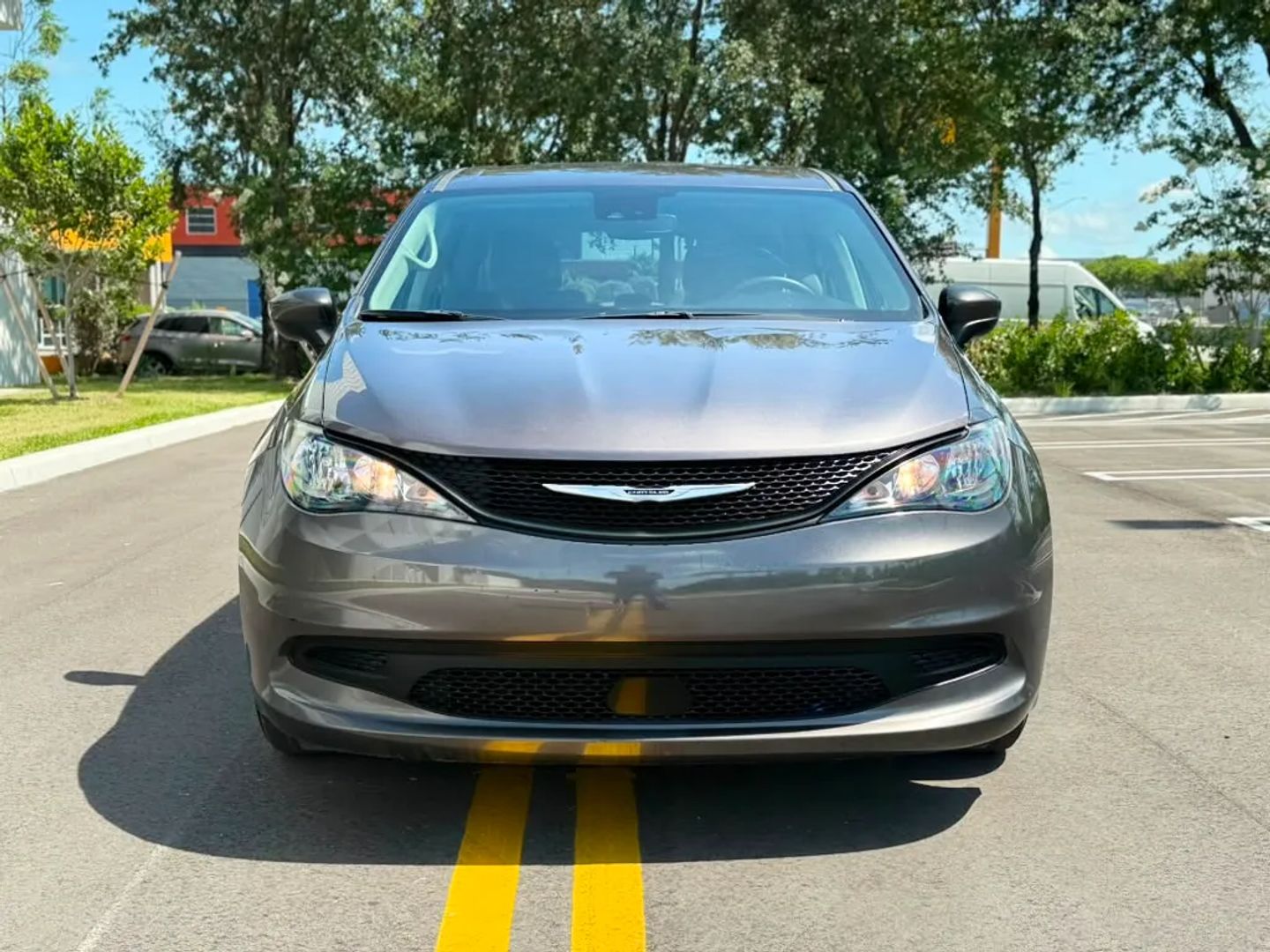 chrysler voyager 2023 2C4RC1CG8PR529788 image chrysler voyager 2023 2C4RC1CG8PR529788 image