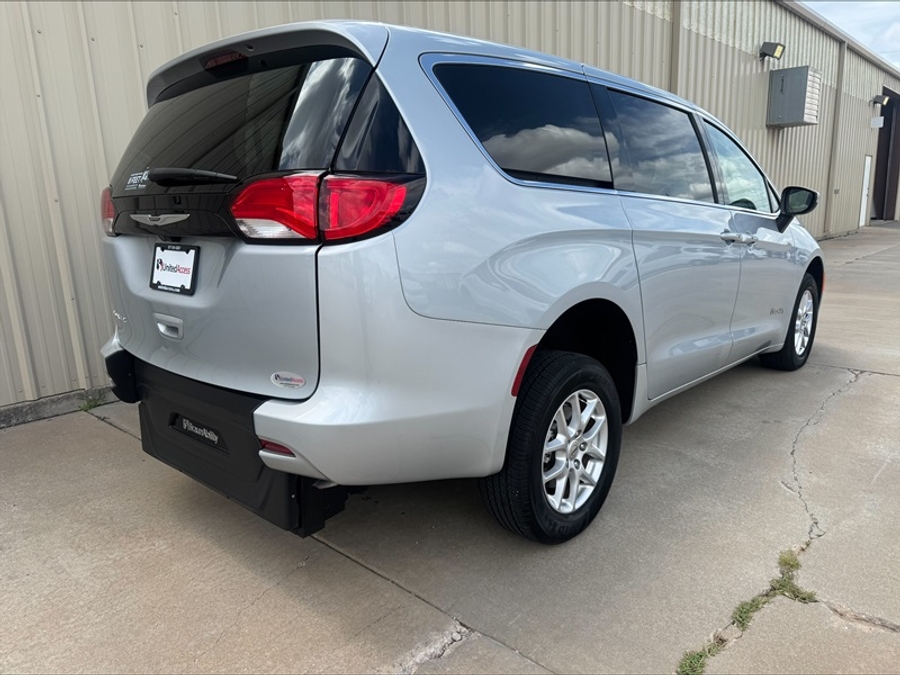 chrysler voyager 2023 2C4RC1CG6PR603371 image chrysler voyager 2023 2C4RC1CG6PR603371 image