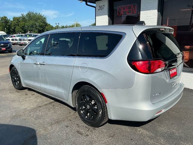 chrysler voyager 2023 2C4RC1CG3PR615526 image chrysler voyager 2023 2C4RC1CG3PR615526 image