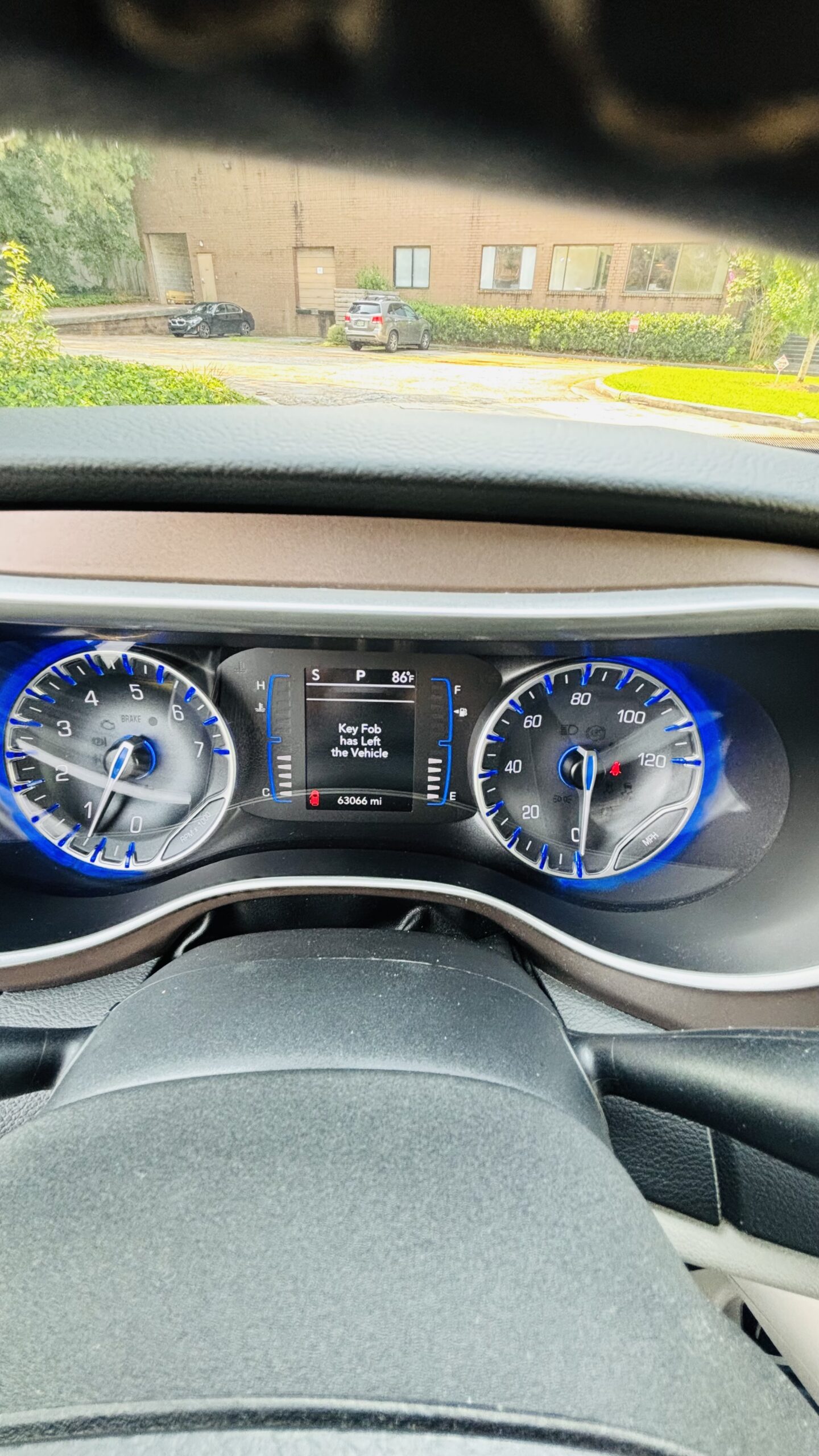 chrysler voyager 2023 2C4RC1CG9PR601825 image chrysler voyager 2023 2C4RC1CG9PR601825 image