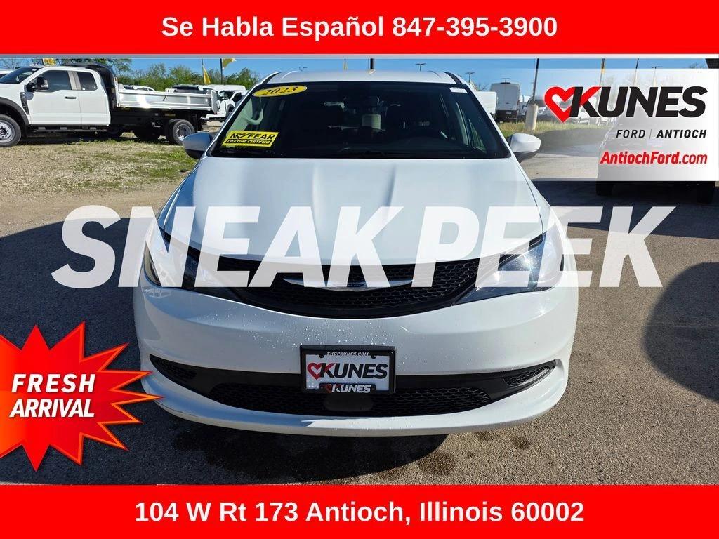 chrysler voyager 2023 2C4RC1CG1PR608025 image chrysler voyager 2023 2C4RC1CG1PR608025 image