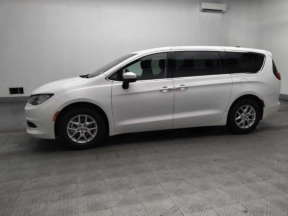 chrysler voyager 2023 2C4RC1CG8PR567974 image chrysler voyager 2023 2C4RC1CG8PR567974 image