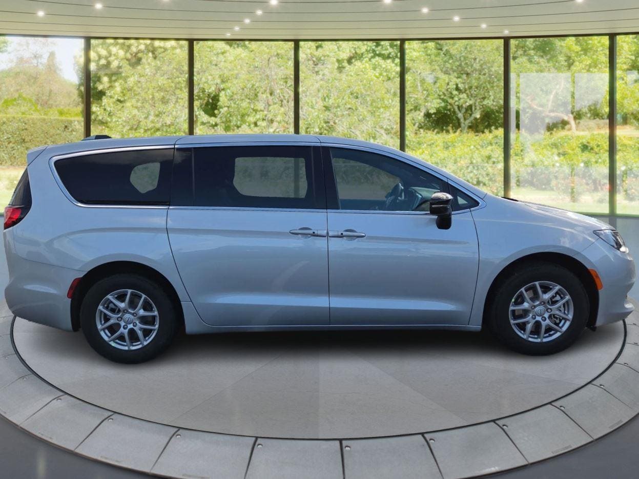 chrysler voyager 2026 2C4RC1CG9TR177105 image chrysler voyager 2026 2C4RC1CG9TR177105 image