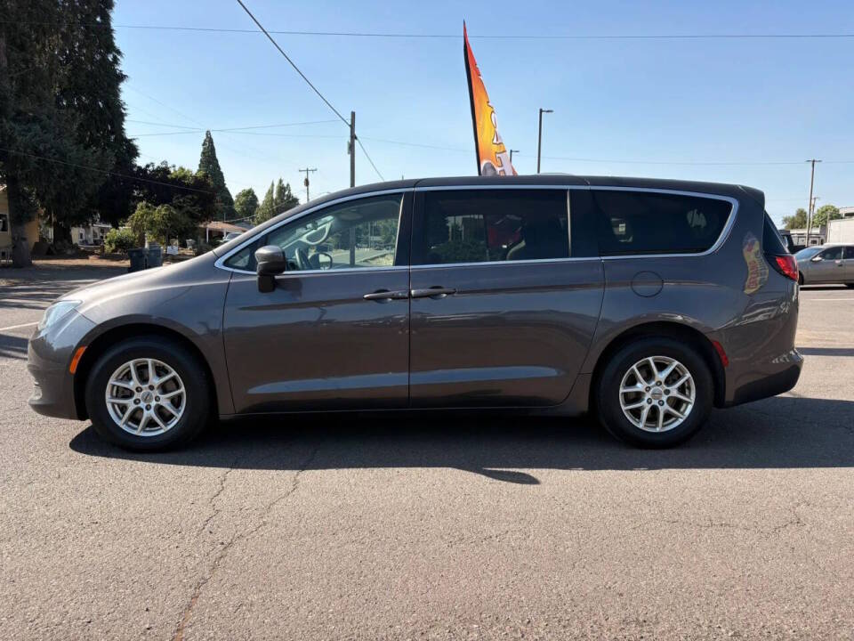 chrysler voyager 2021 2C4RC1CG0MR557080 image chrysler voyager 2021 2C4RC1CG0MR557080 image