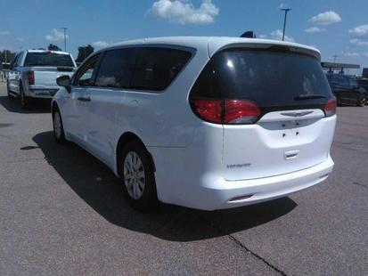 chrysler voyager 2021 2C4RC1AG9MR560367 image chrysler voyager 2021 2C4RC1AG9MR560367 image