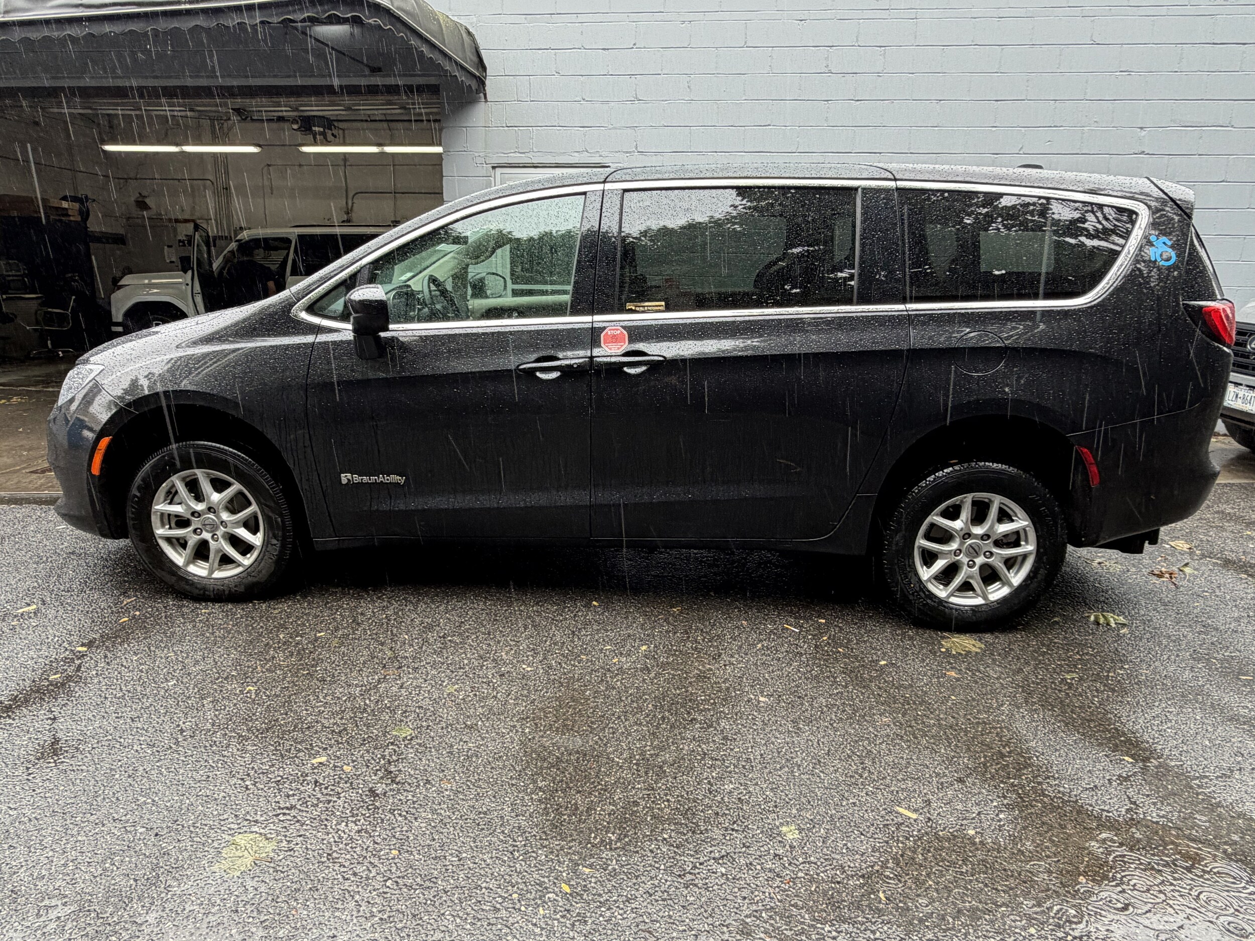 chrysler voyager 2021 2C4RC1CG7MR585636 image chrysler voyager 2021 2C4RC1CG7MR585636 image