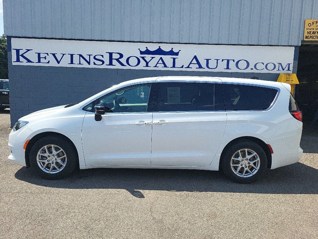 chrysler voyager 2024 2C4RC1CG6RR182108 image chrysler voyager 2024 2C4RC1CG6RR182108 image