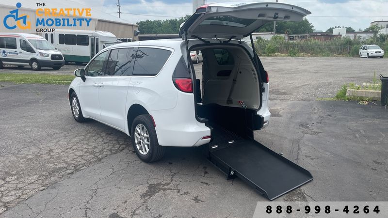 chrysler voyager 2024 2C4RC1CG0RR146396 image chrysler voyager 2024 2C4RC1CG0RR146396 image