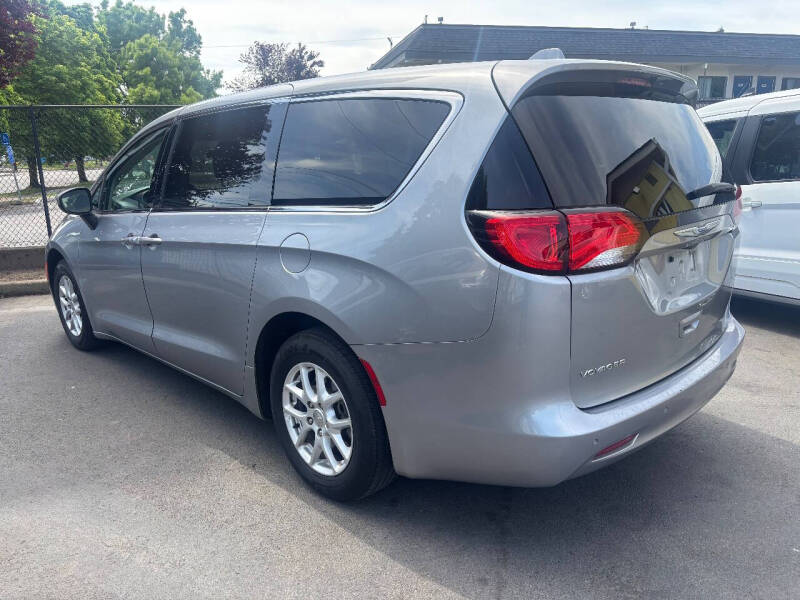 chrysler voyager 2020 2C4RC1CG1LR228970 image chrysler voyager 2020 2C4RC1CG1LR228970 image