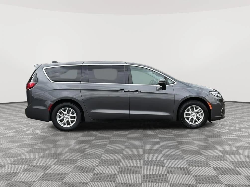 chrysler pacifica 2023 2C4RC1BG7PR529444 image chrysler pacifica 2023 2C4RC1BG7PR529444 image