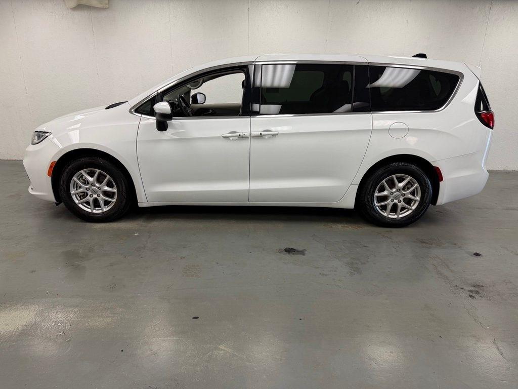 chrysler pacifica 2023 2C4RC1BG6PR624335 image chrysler pacifica 2023 2C4RC1BG6PR624335 image