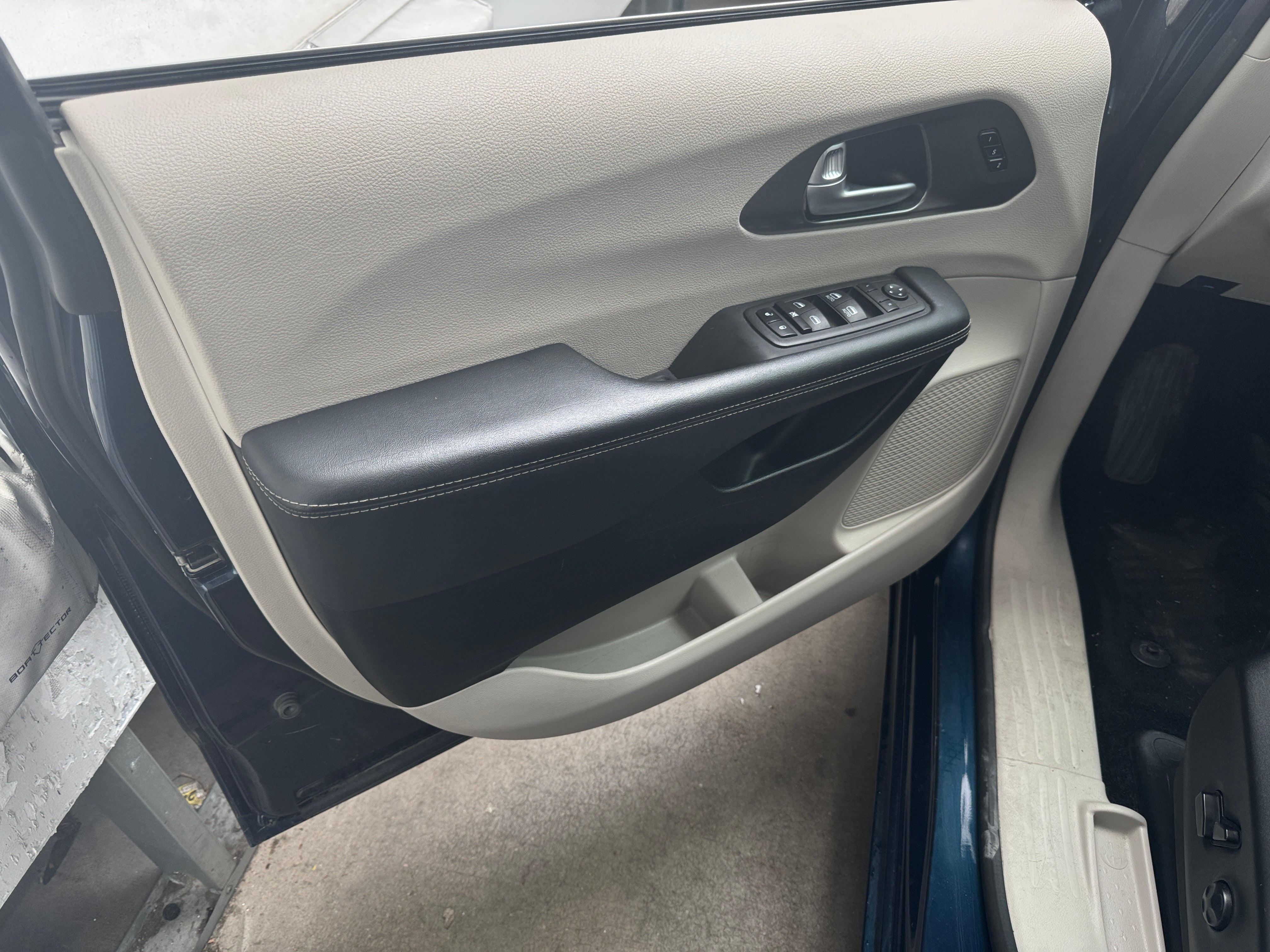 chrysler pacifica 2023 2C4RC1BG7PR632007 image chrysler pacifica 2023 2C4RC1BG7PR632007 image