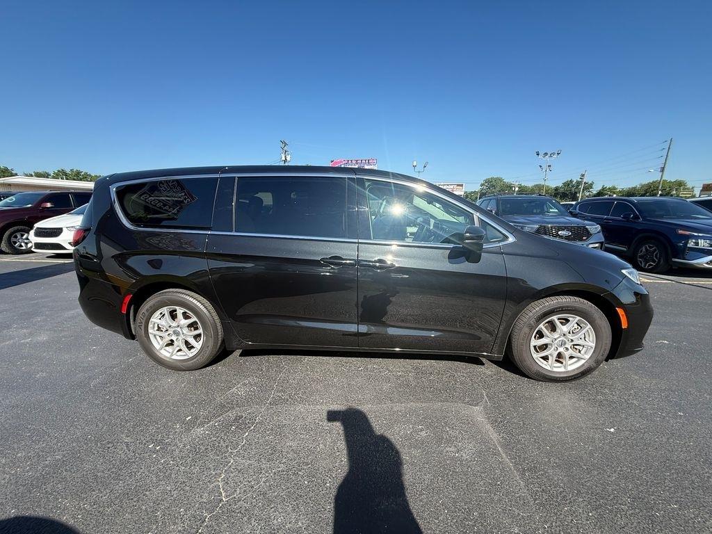 chrysler pacifica 2023 2C4RC1BG5PR574978 image chrysler pacifica 2023 2C4RC1BG5PR574978 image