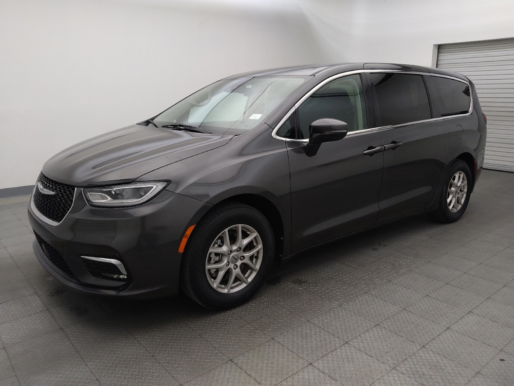 chrysler pacifica 2023 2C4RC1BG6PR596570 image chrysler pacifica 2023 2C4RC1BG6PR596570 image