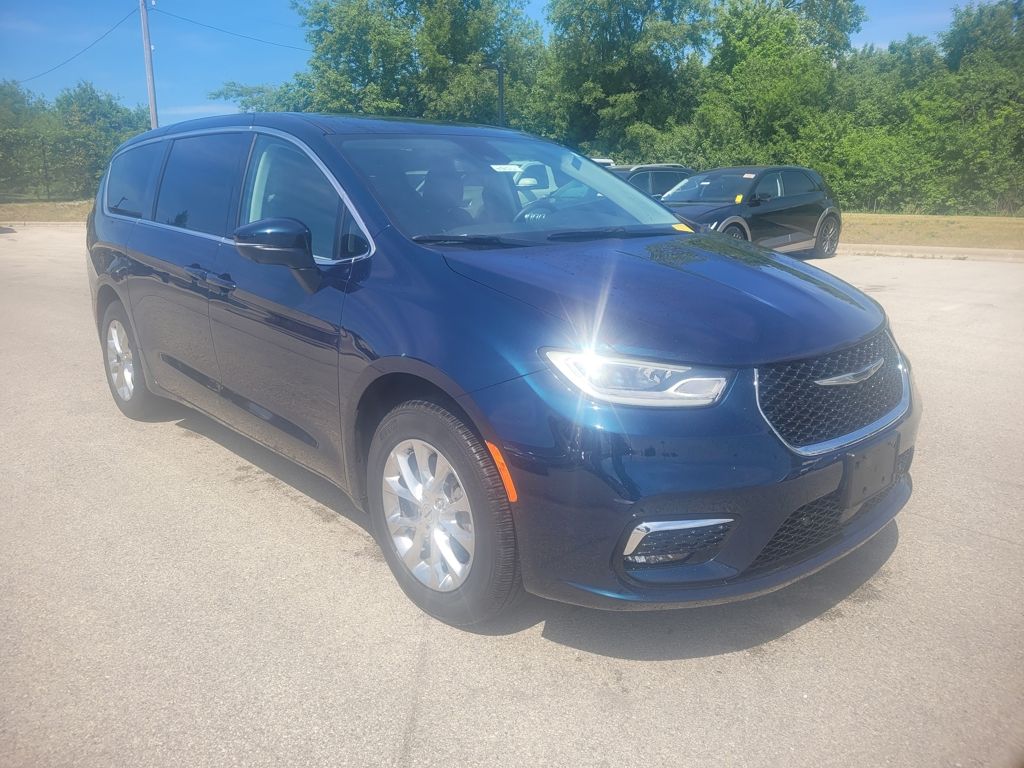 chrysler pacifica 2023 2C4RC3BG1PR545764 image chrysler pacifica 2023 2C4RC3BG1PR545764 image