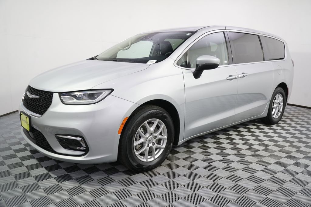 chrysler pacifica 2023 2C4RC1BG2PR624588 image chrysler pacifica 2023 2C4RC1BG2PR624588 image