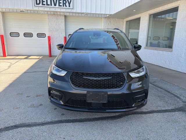 chrysler pacifica 2023 2C4RC1BG4PR568881 image chrysler pacifica 2023 2C4RC1BG4PR568881 image