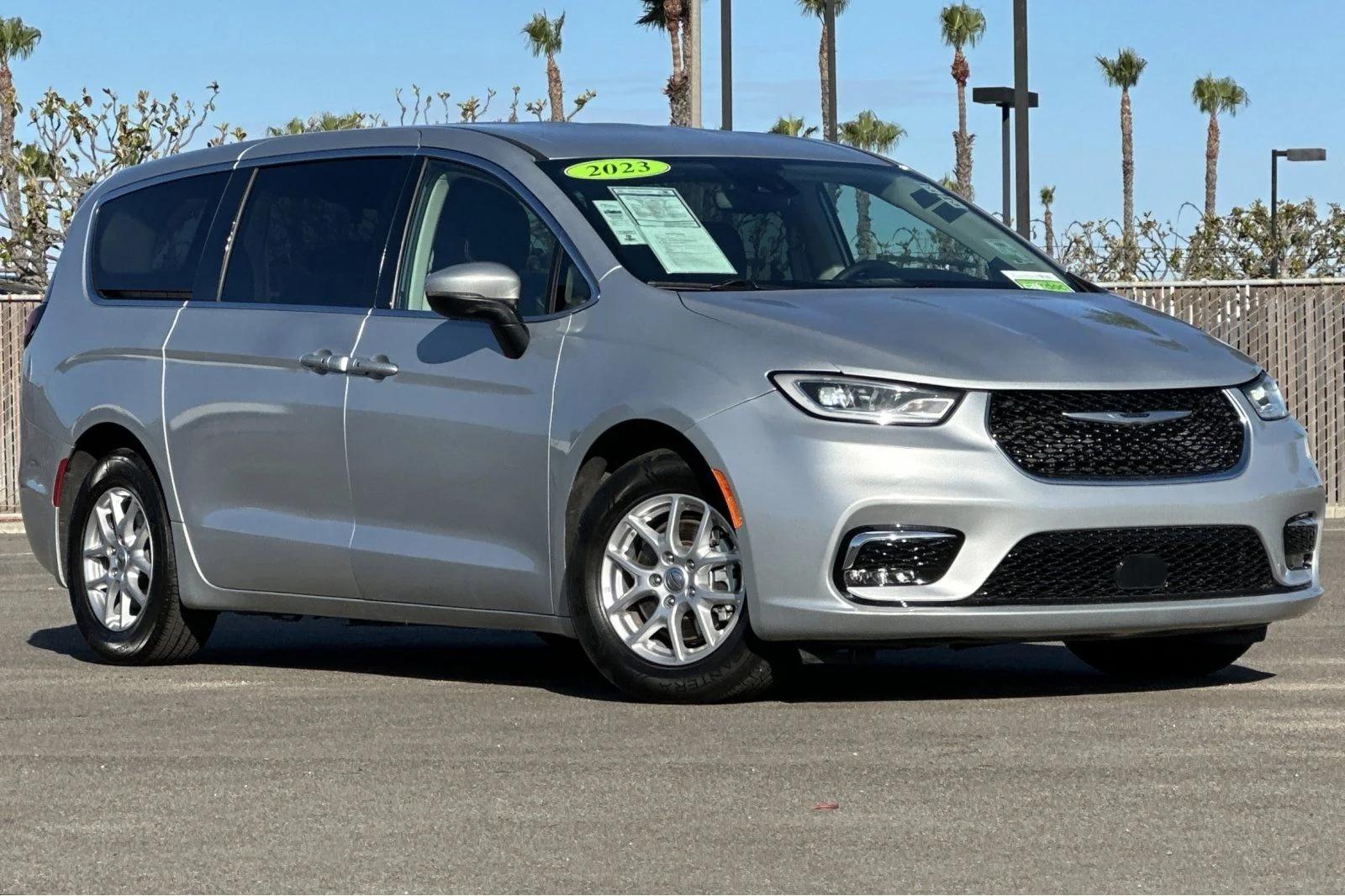 chrysler pacifica 2023 2C4RC1BG4PR553636 image chrysler pacifica 2023 2C4RC1BG4PR553636 image