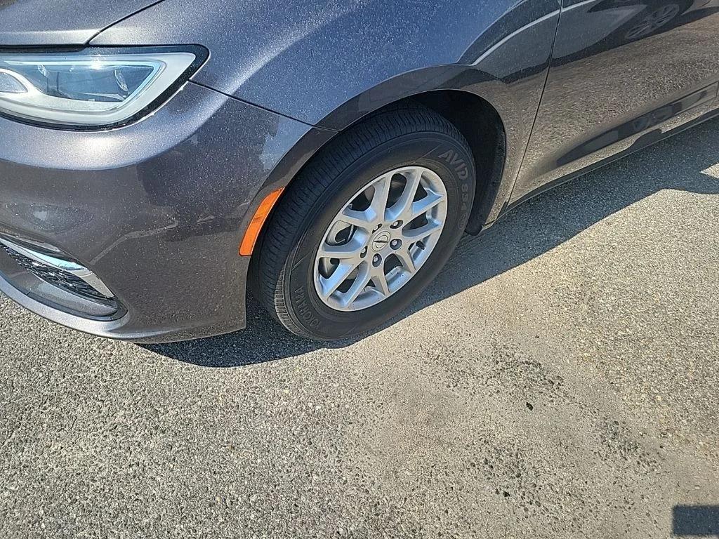 chrysler pacifica 2023 2C4RC1BG4PR580996 image chrysler pacifica 2023 2C4RC1BG4PR580996 image