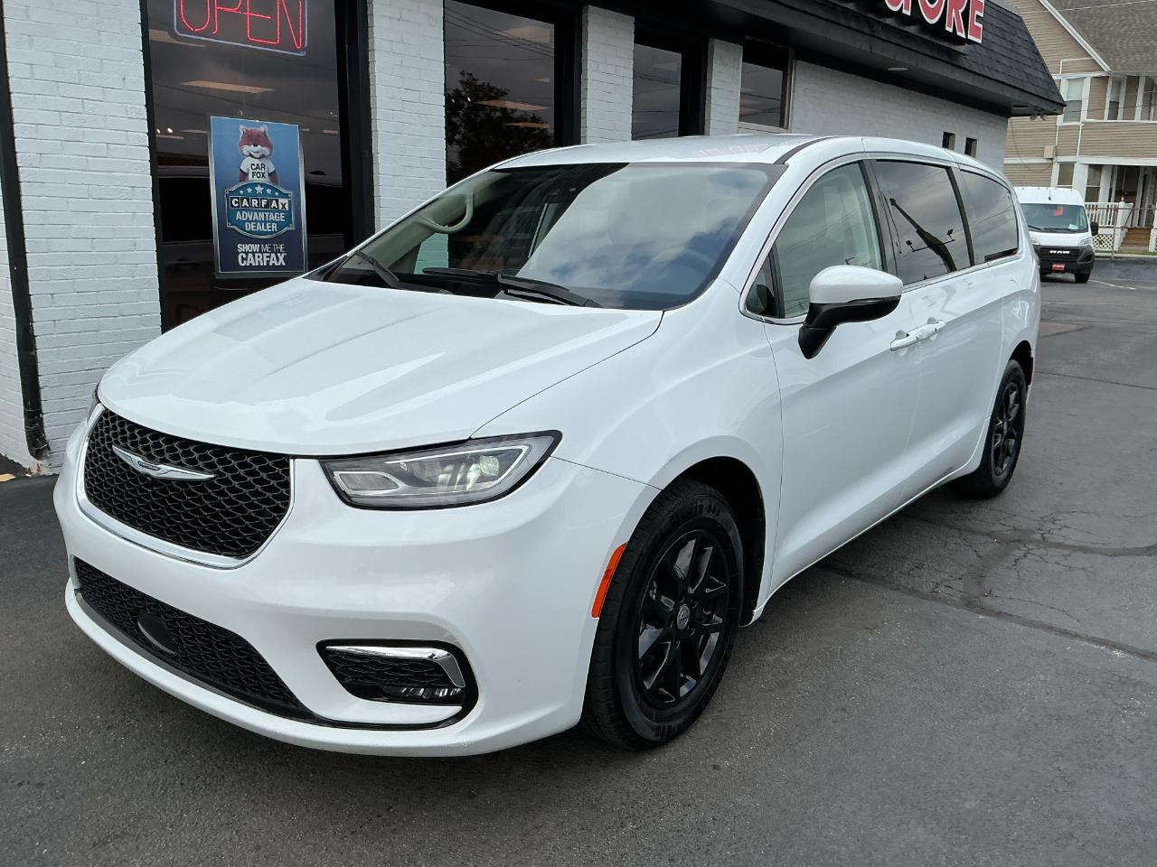 chrysler pacifica 2023 2C4RC1BG7PR624263 image chrysler pacifica 2023 2C4RC1BG7PR624263 image