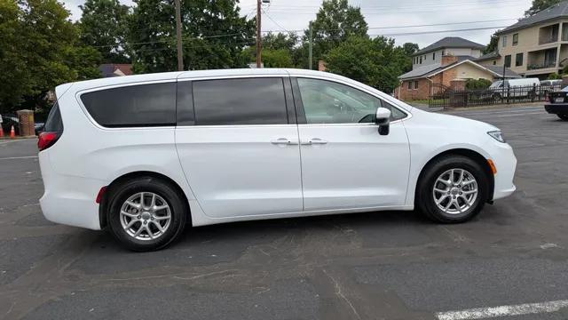 chrysler pacifica 2023 2C4RC1BG4PR553572 image chrysler pacifica 2023 2C4RC1BG4PR553572 image