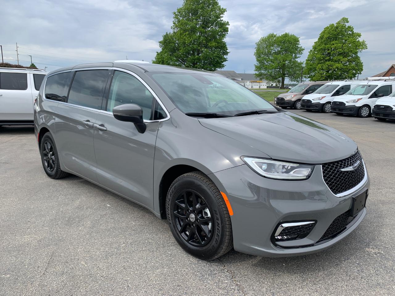 chrysler pacifica 2023 2C4RC1BG0PR582132 image chrysler pacifica 2023 2C4RC1BG0PR582132 image