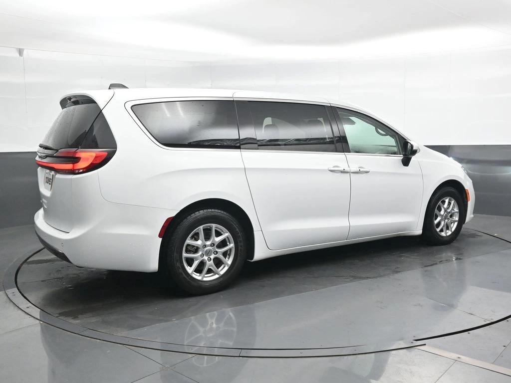 chrysler pacifica 2023 2C4RC1BG3PR586966 image chrysler pacifica 2023 2C4RC1BG3PR586966 image