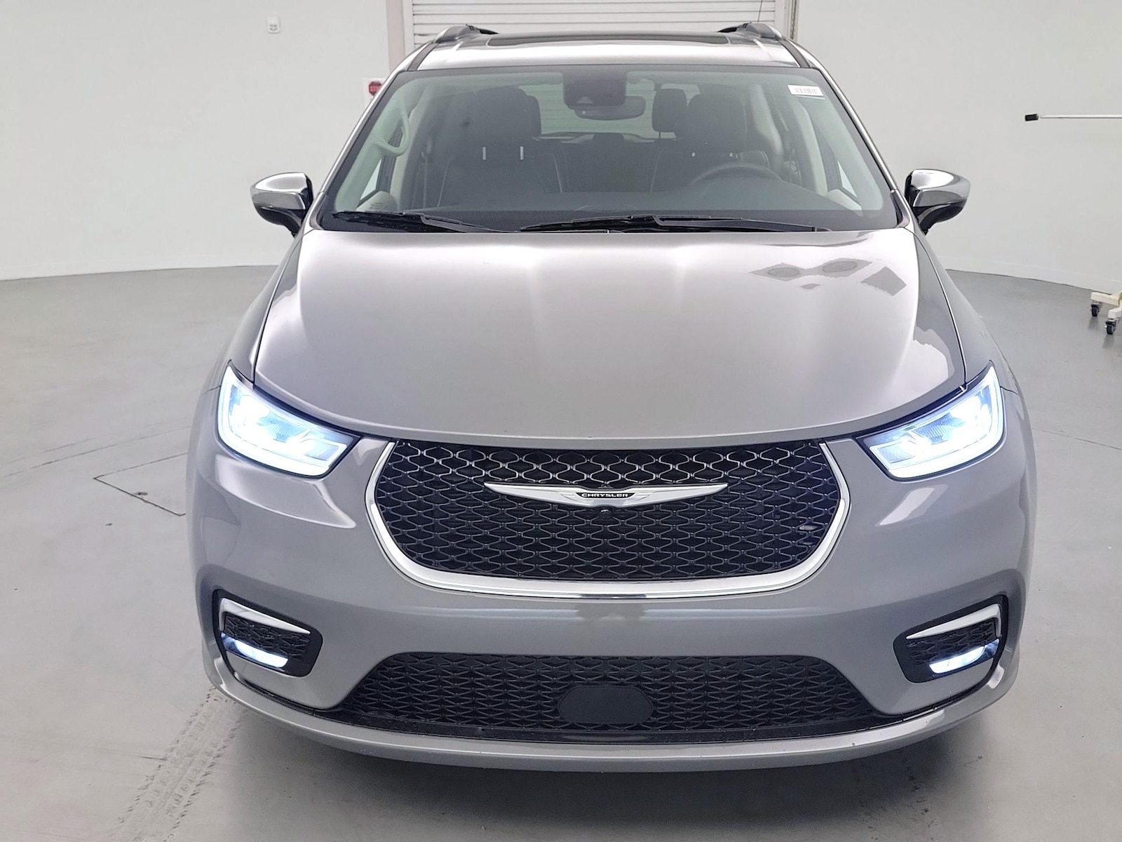 chrysler pacifica 2023 2C4RC1GG8PR548982 image chrysler pacifica 2023 2C4RC1GG8PR548982 image