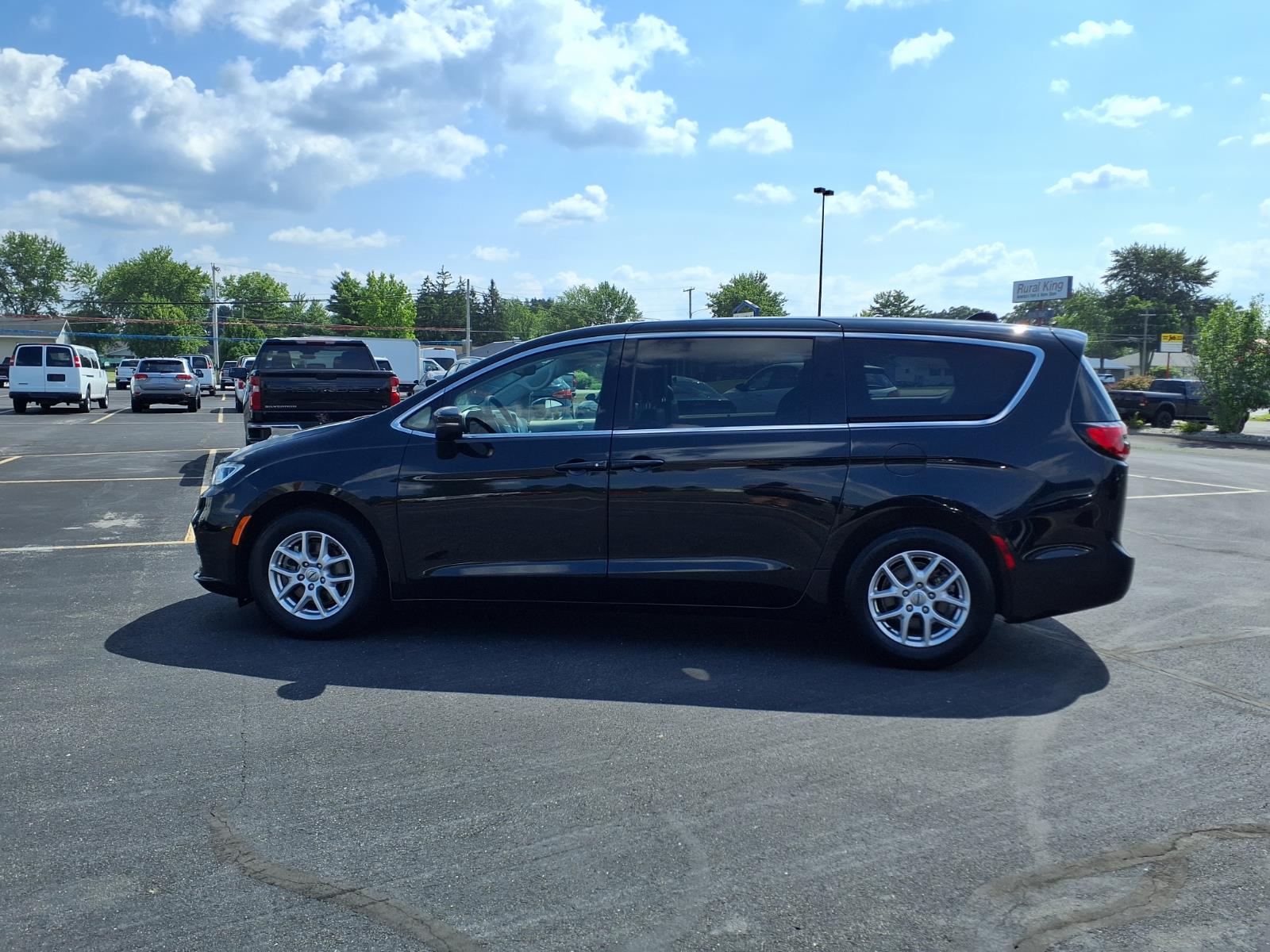 chrysler pacifica 2023 2C4RC1BG4PR532754 image chrysler pacifica 2023 2C4RC1BG4PR532754 image