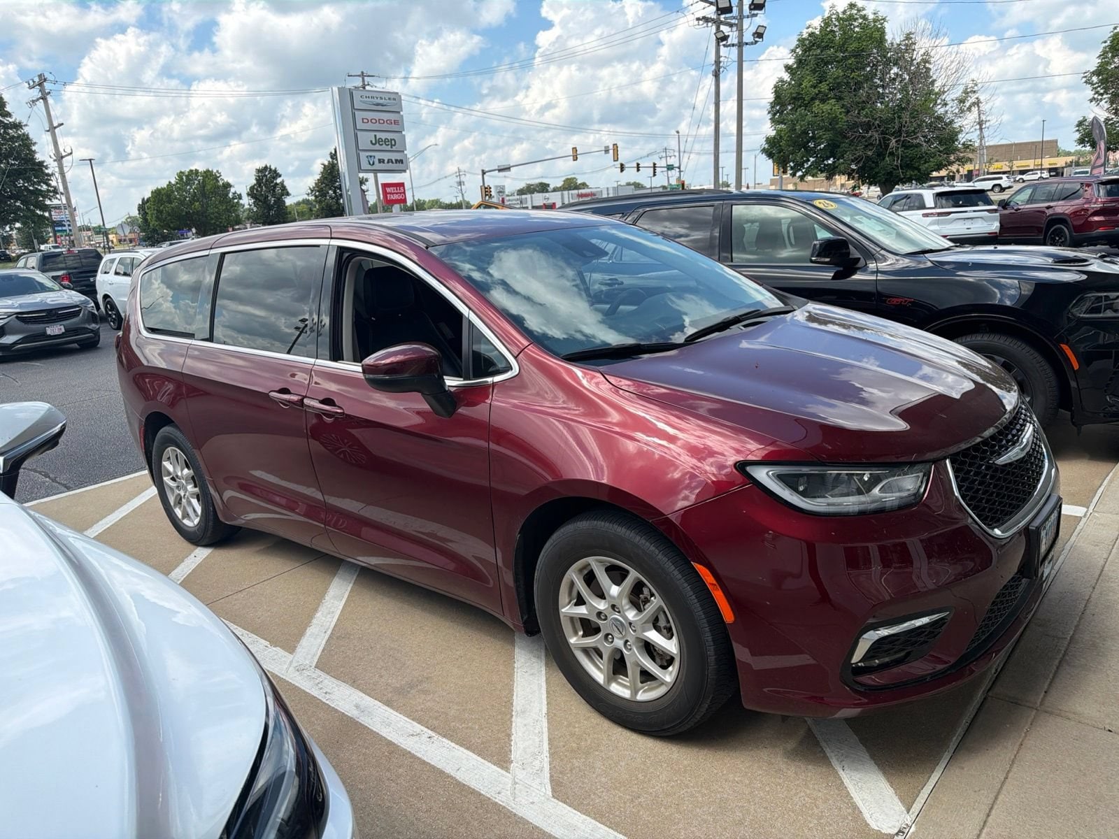 chrysler pacifica 2023 2C4RC1BG7PR610265 image chrysler pacifica 2023 2C4RC1BG7PR610265 image