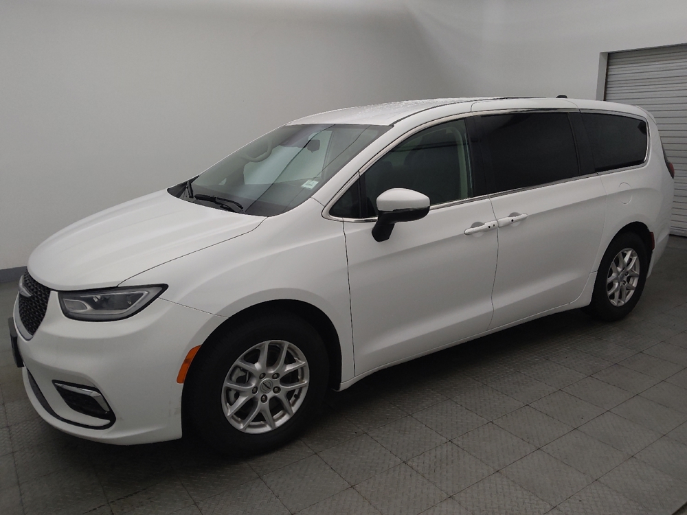 chrysler pacifica 2023 2C4RC1BG4PR620252 image chrysler pacifica 2023 2C4RC1BG4PR620252 image