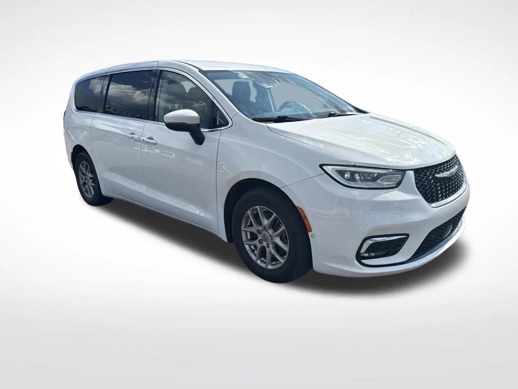 chrysler pacifica 2023 2C4RC1BG6PR526129 image chrysler pacifica 2023 2C4RC1BG6PR526129 image