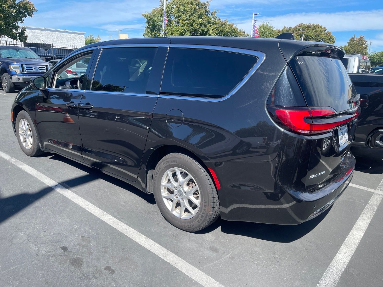 chrysler pacifica 2023 2C4RC1BG0PR607577 image chrysler pacifica 2023 2C4RC1BG0PR607577 image