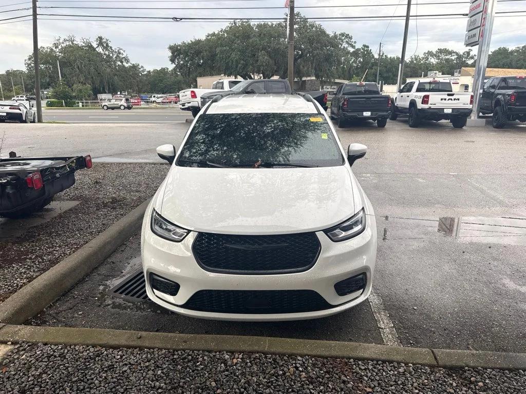 chrysler pacifica 2023 2C4RC1BG5PR554200 image chrysler pacifica 2023 2C4RC1BG5PR554200 image