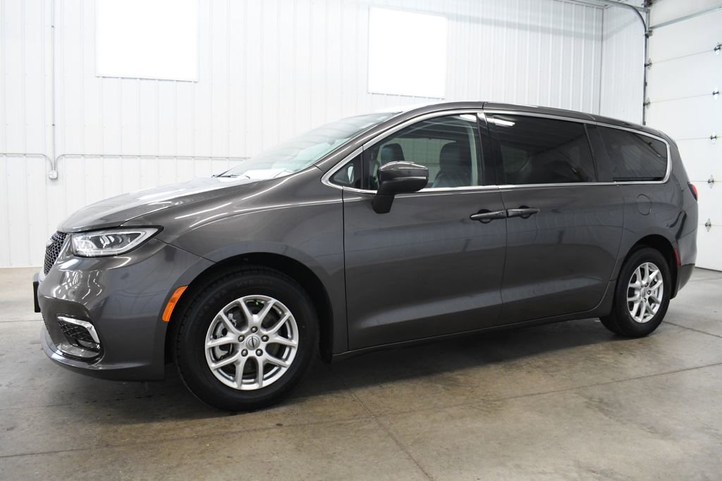 chrysler pacifica 2023 2C4RC1BG4PR612555 image chrysler pacifica 2023 2C4RC1BG4PR612555 image