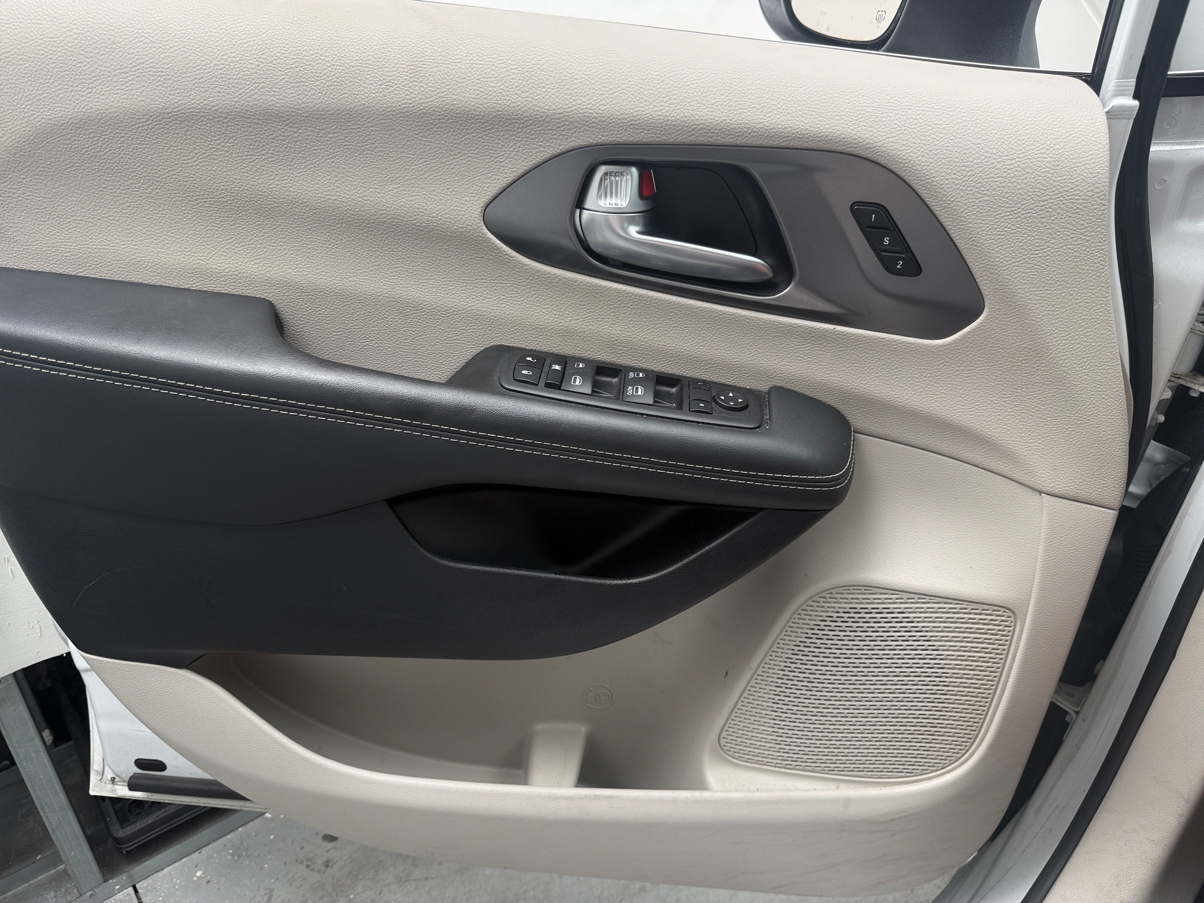chrysler pacifica 2023 2C4RC1BG2PR616152 image chrysler pacifica 2023 2C4RC1BG2PR616152 image