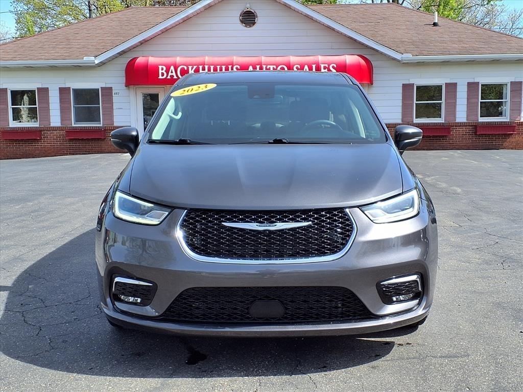 chrysler pacifica 2023 2C4RC1BG8PR525192 image